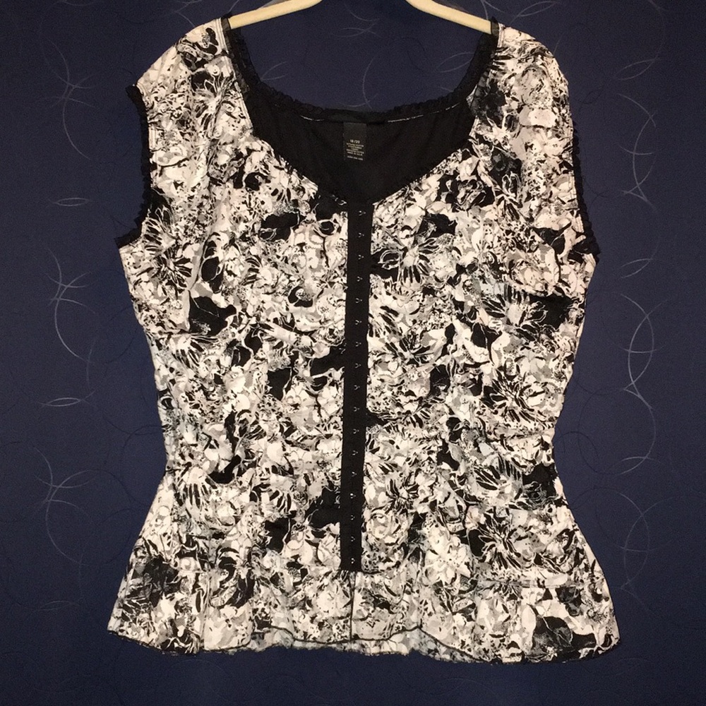 Venezia cap sleeve black & white top  18/20